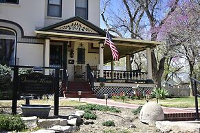 Downen House Bed & Breakfast