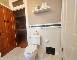 Downen House Bed & Breakfast