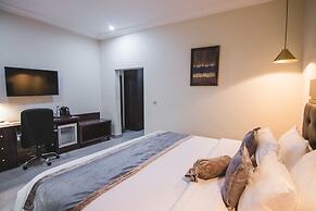 BON HOTEL PLATINUM