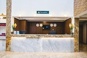 BON HOTEL PLATINUM