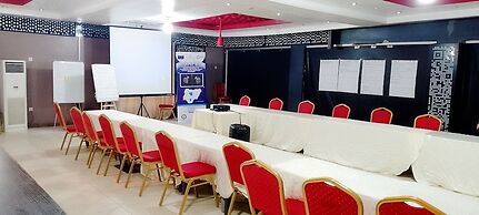 BON HOTEL PLATINUM