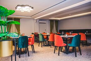 BON HOTEL PLATINUM