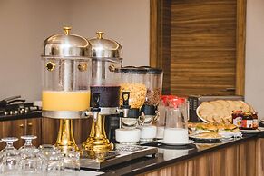 BON HOTEL PLATINUM