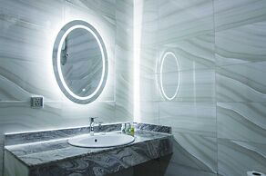 BON HOTEL PLATINUM