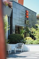 BHotel