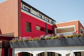 BHotel