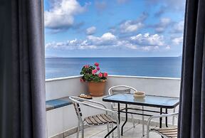 Blue Comfort Apartments Sitia