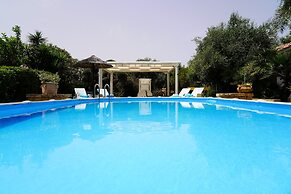 Villa Chanel CONFORTEVOLE VILLA - Arcuève