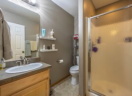 Westside Mountain View 2 Bedroom Home by RedAwning