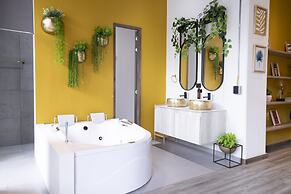 Royal Living Poblado