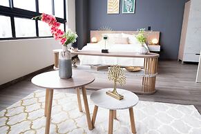 Royal Living Poblado