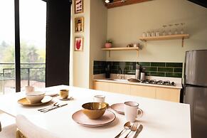 Royal Living Poblado