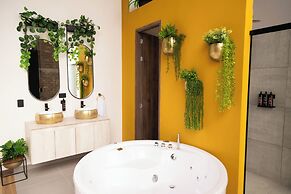 Royal Living Poblado