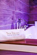 Twin Towers Naples Luxury
