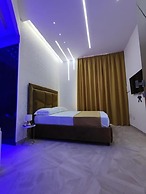 Twin Towers Naples Luxury