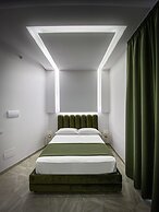 Twin Towers Naples Luxury