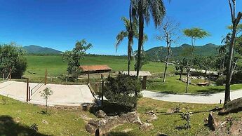 Casa de Campo de Alto Padrão