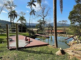 Casa de Campo de Alto Padrão