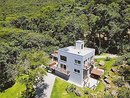 Casa de Campo de Alto Padrão