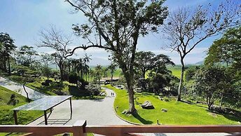 Casa de Campo de Alto Padrão