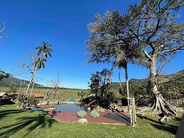 Casa de Campo de Alto Padrão