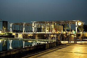 Holiday Inn Lucknow Airport by IHG