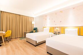 Holiday Inn Lucknow Airport by IHG