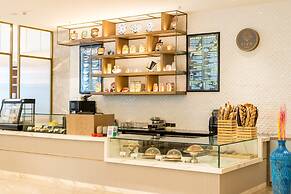 Holiday Inn Lucknow Airport by IHG