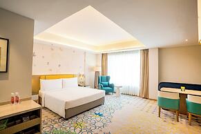 Holiday Inn Lucknow Airport by IHG