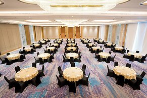 Holiday Inn Lucknow Airport by IHG