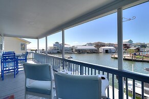 Estes Oasis 4 Bedroom Home by RedAwning