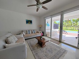 Stunning Ocean Front By Condo Boutique