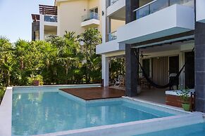 Stunning Ocean Front By Condo Boutique