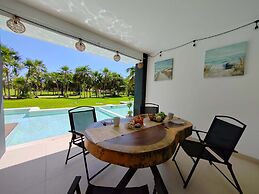 Stunning Ocean Front By Condo Boutique
