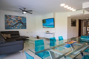 Stunning Ocean Front By Condo Boutique