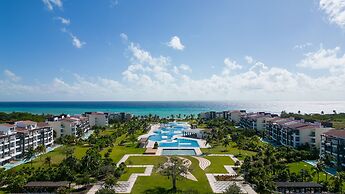 Stunning Ocean Front By Condo Boutique