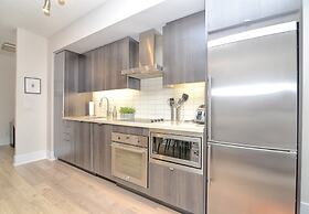 Bremner Blvd-CN Tower-Union Station