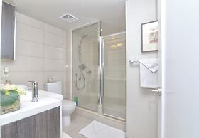 Bremner Blvd-CN Tower-Union Station