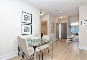 Bremner Blvd-CN Tower-Union Station