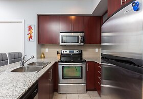 Bremner Blvd-CN Tower-Union Station