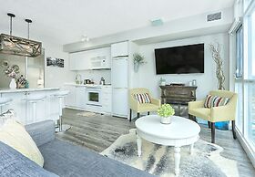 Bremner Blvd-CN Tower-Union Station