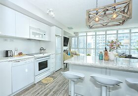 Bremner Blvd-CN Tower-Union Station