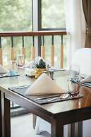 White Swan Guest House Meizhou