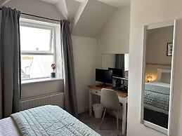 Eldon's Bed & Breakfast