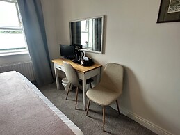 Eldon's Bed & Breakfast