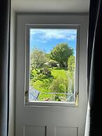 Eldon's Bed & Breakfast