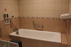 678 Hotel Cawang by Cocotel