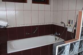 678 Hotel Cawang by Cocotel