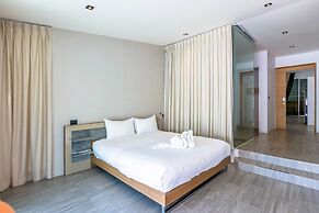 Large Private Pool Villa with 7 BR 7B