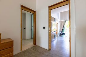 Large Private Pool Villa with 7 BR 7B